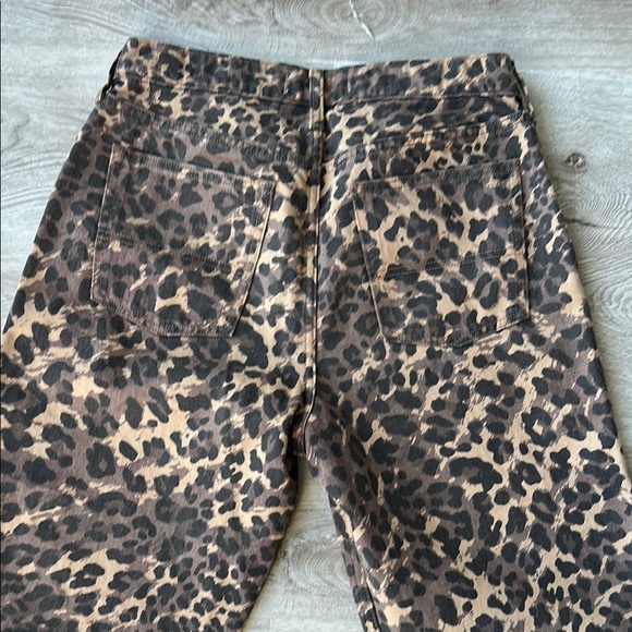 Abercrombie & Fitch Leopard Print Mid Rise Curve Love Boot Cut Jeans Long - Picture 3 of 3